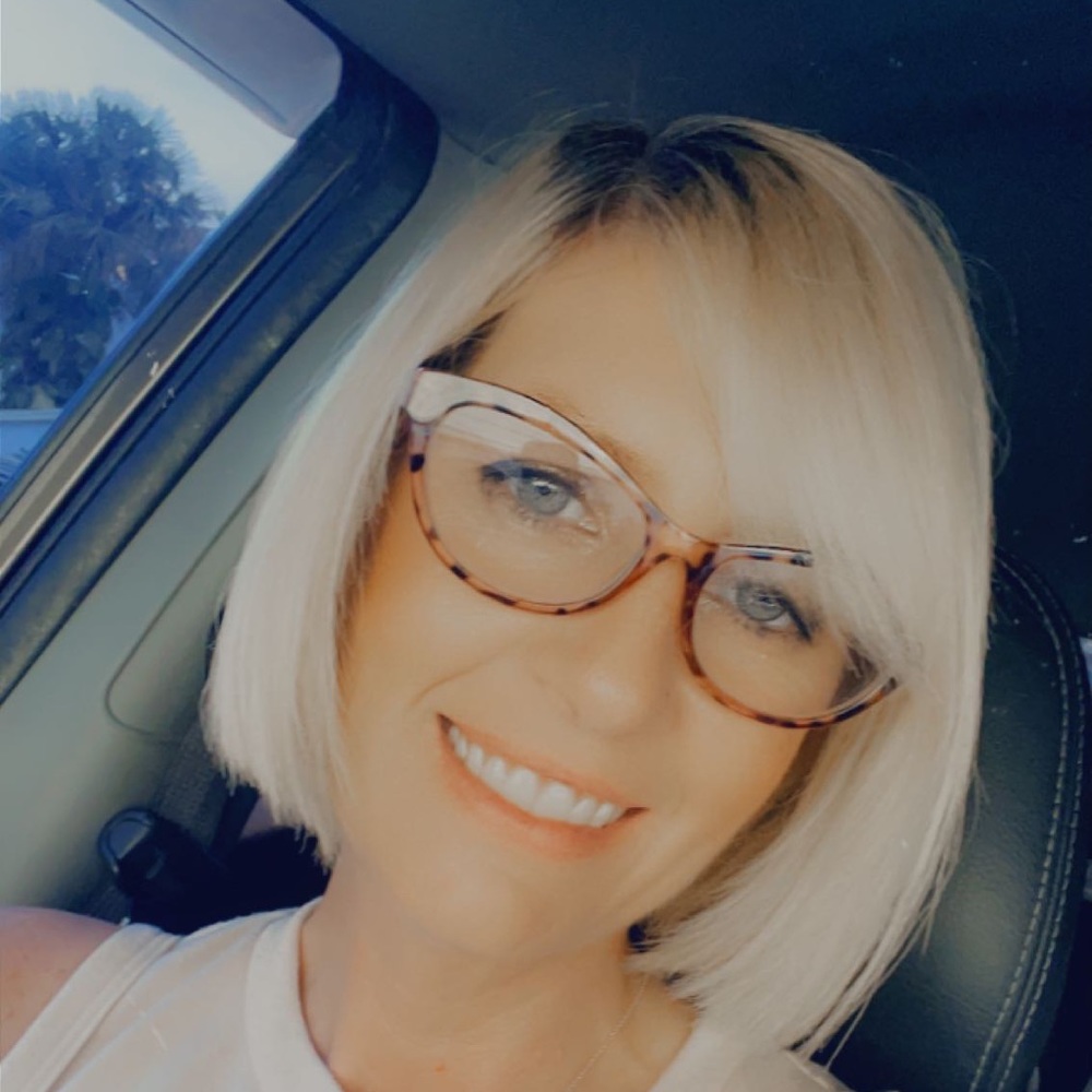 Meet your Posher, Lisa